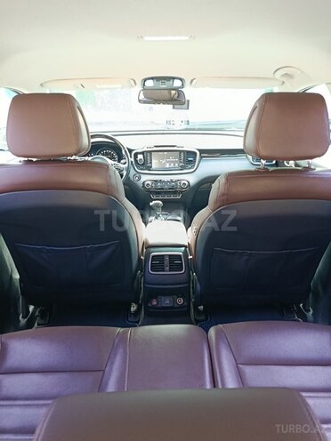 Kia Sorento-17