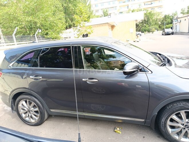 Kia Sorento-15