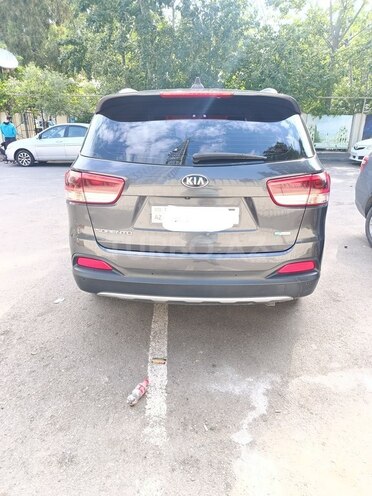 Kia Sorento-10