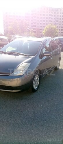 Toyota Prius-3