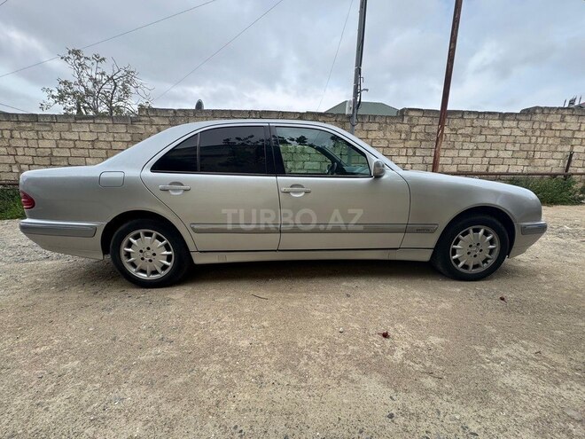 Mercedes E 240-7