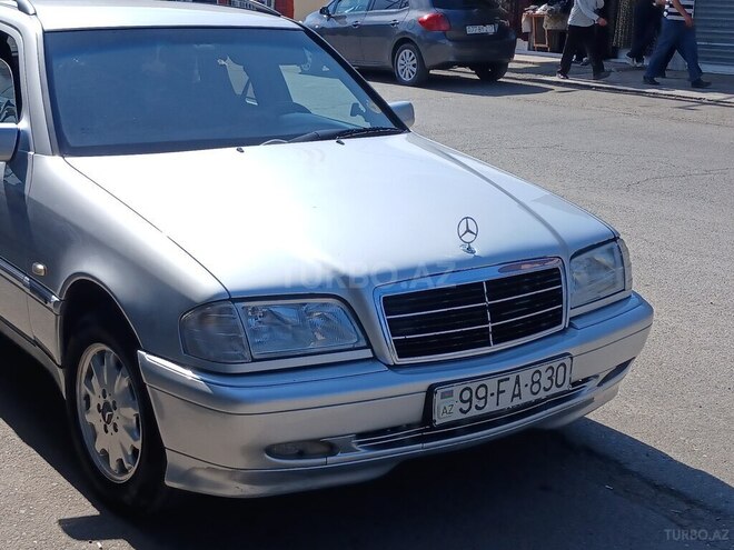 Mercedes C 200-2
