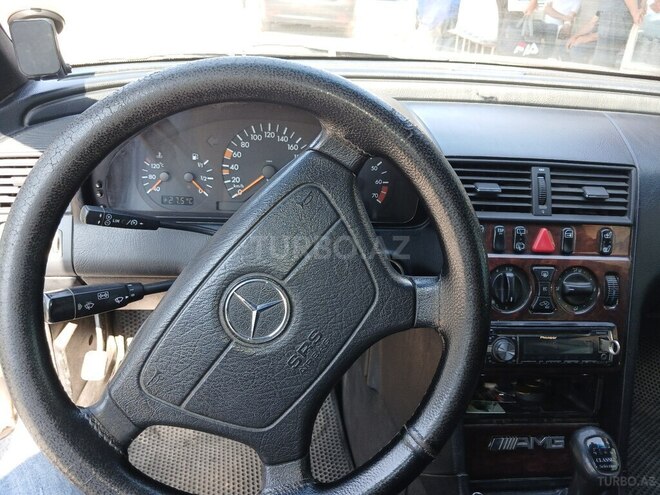 Mercedes C 200-9