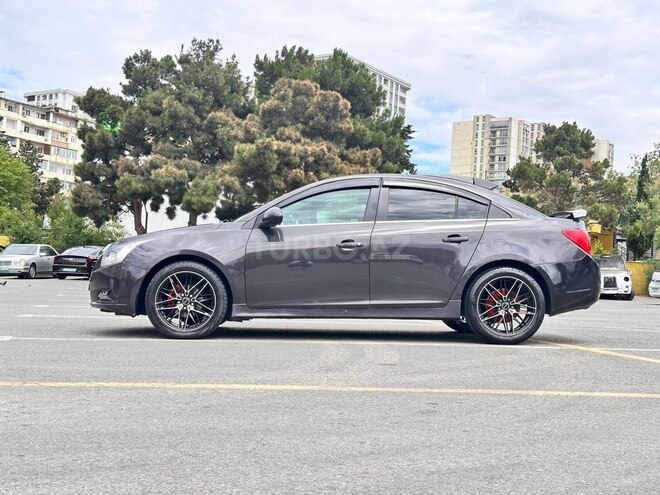 Chevrolet Cruze-2