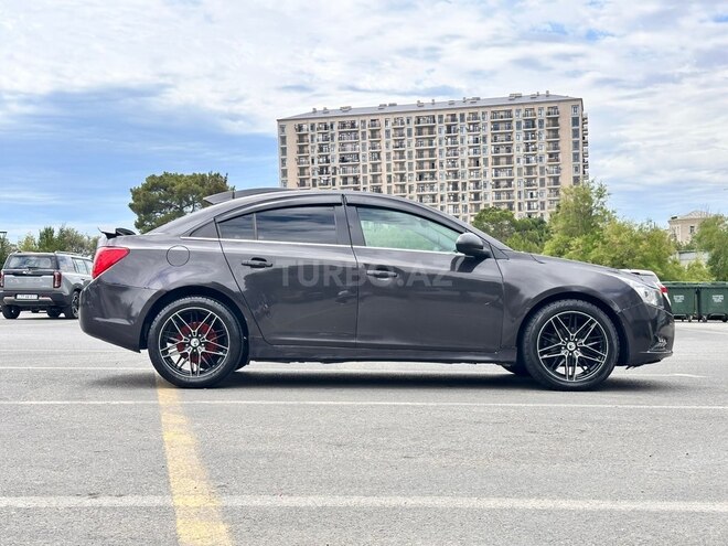 Chevrolet Cruze-3