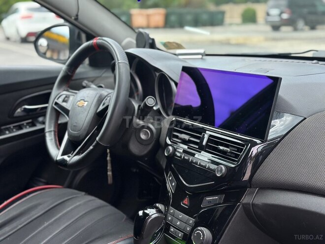 Chevrolet Cruze-17