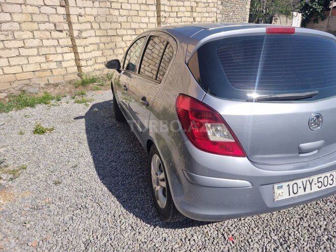 Opel Corsa-2