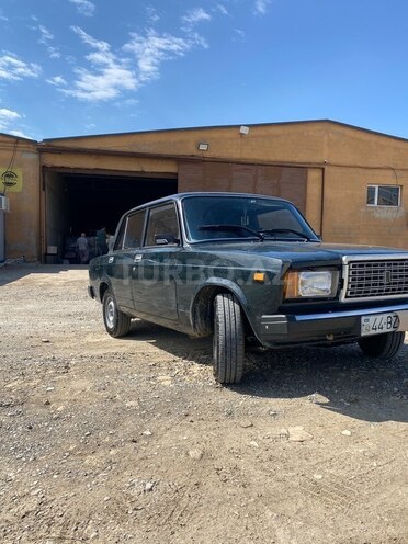 LADA (VAZ) 2107-2