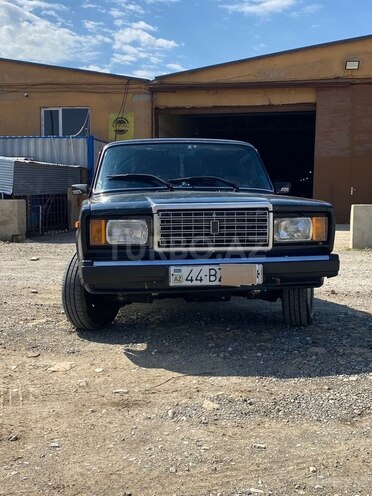 LADA (VAZ) 2107-1