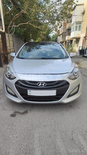 Hyundai Elantra-1