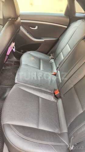 Hyundai Elantra-7