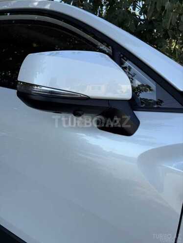 Toyota Corolla Cross-17