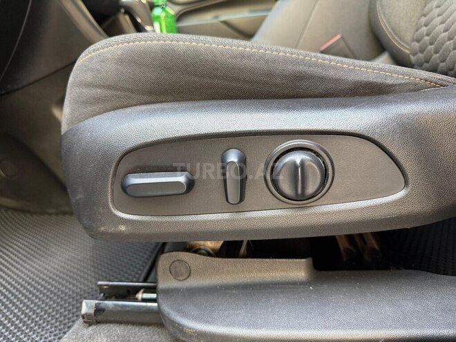 Chevrolet Equinox-11