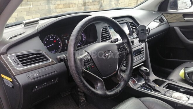 Hyundai Sonata-3