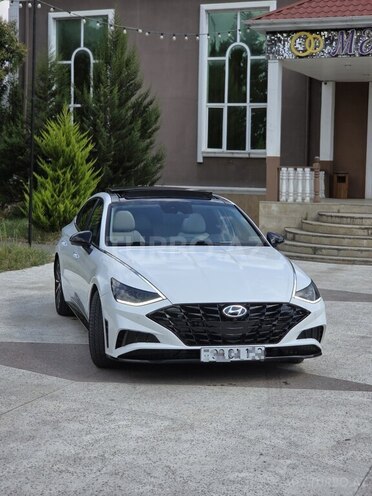 Hyundai Sonata-2