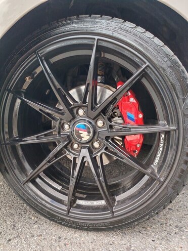 BMW 325-19