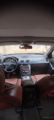 Volvo XC90-10