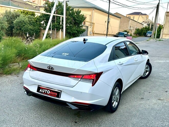 Hyundai Avante-8