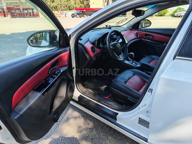 Chevrolet Cruze-17