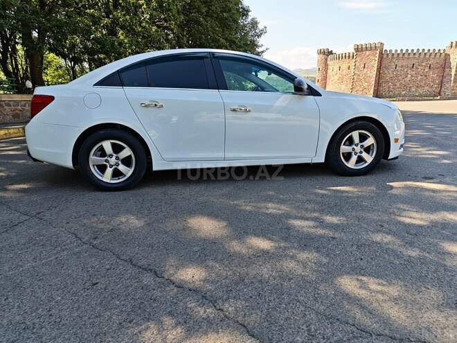 Chevrolet Cruze-18