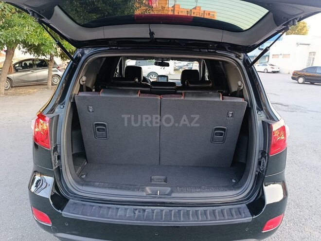 Hyundai Santa Fe-10