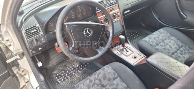 Mercedes C 220-3