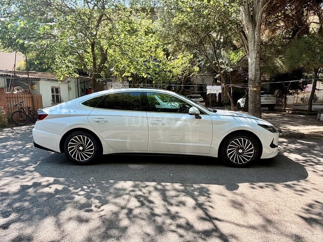 Hyundai Sonata-3