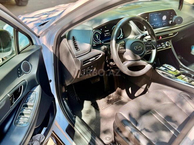 Hyundai Sonata-6