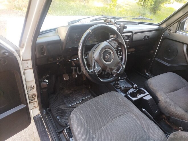 LADA (VAZ) Niva-3