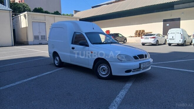 Daewoo Lanos-1