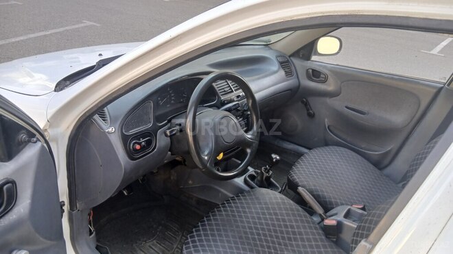 Daewoo Lanos-6