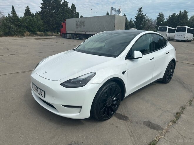 Tesla Model Y-2