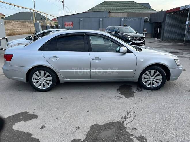 Hyundai Sonata-5