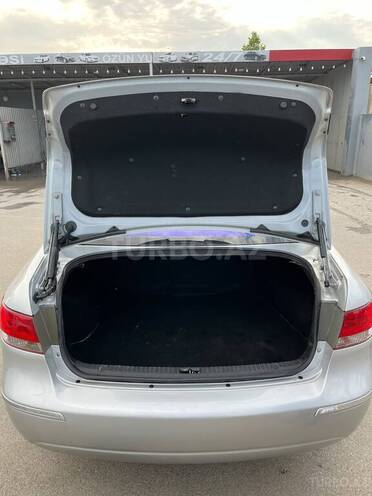 Hyundai Sonata-11