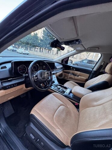 Kia Carnival-13