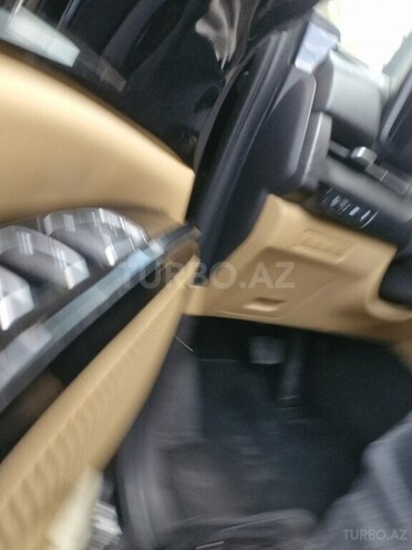 Kia Carnival-17