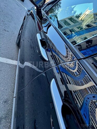Kia Carnival-21