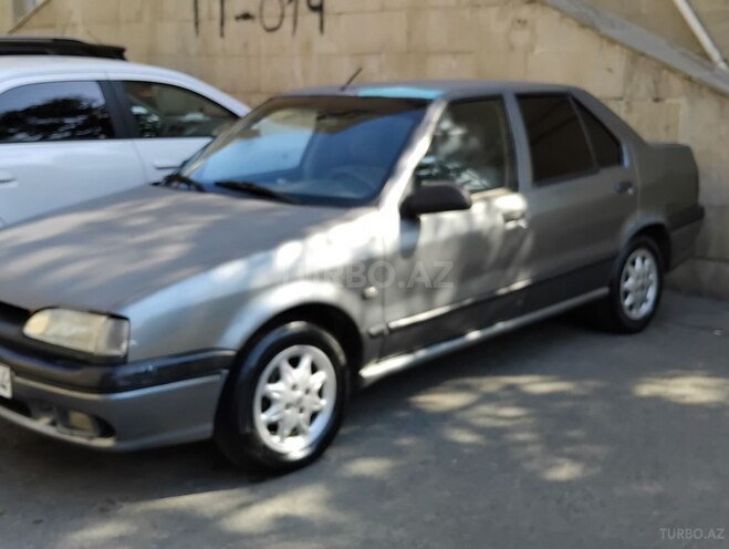Renault 19-12