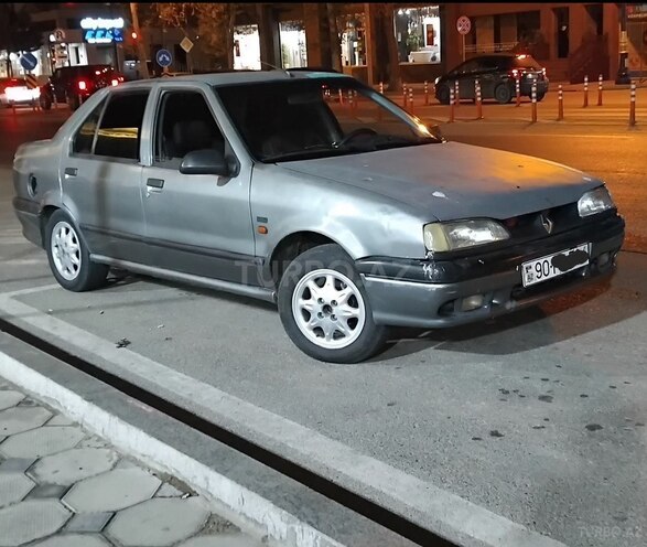 Renault 19-10
