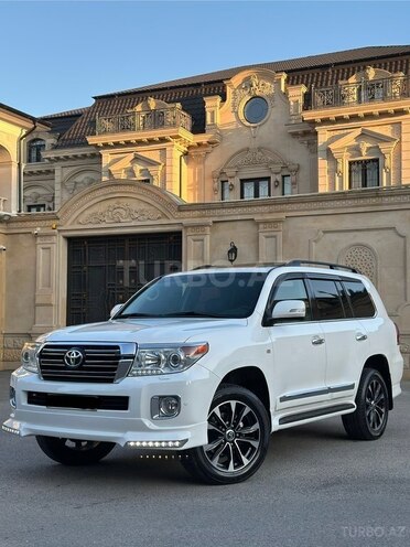 Toyota Land Cruiser-2