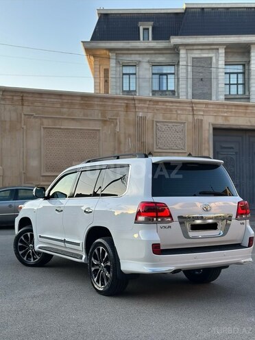 Toyota Land Cruiser-4