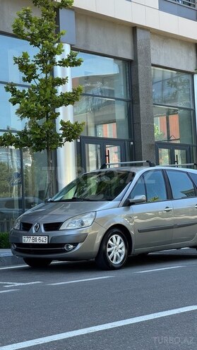 Renault Scenic-1