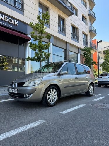 Renault Scenic-15