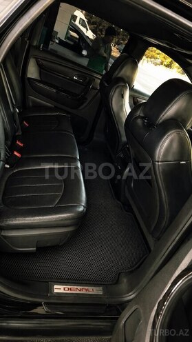 GMC Acadia-8