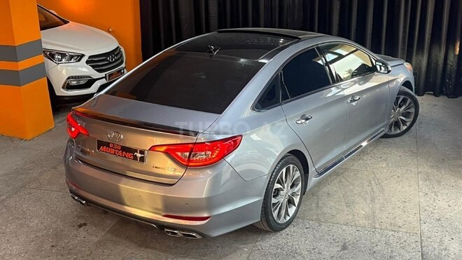 Hyundai Sonata-10
