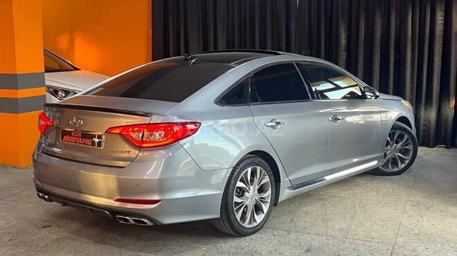 Hyundai Sonata-11