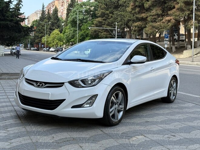 Hyundai Elantra-8