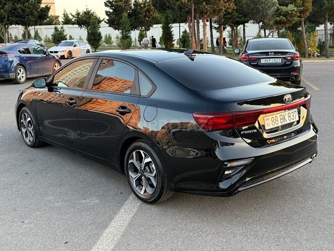 Kia Forte-10