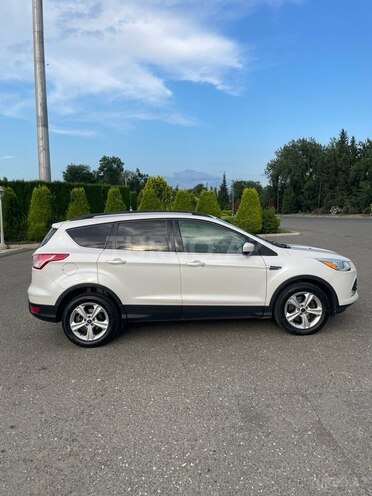 Ford Escape-5