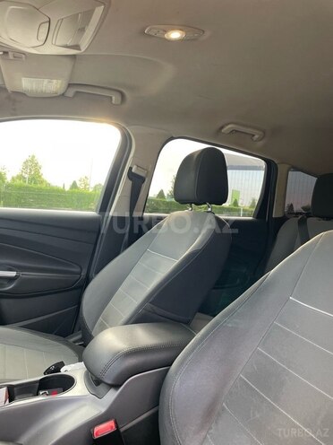 Ford Escape-15